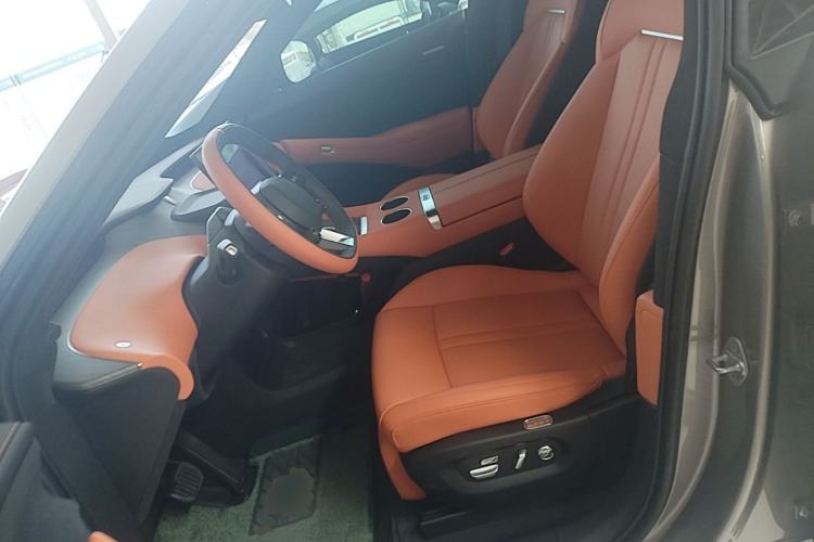 Used Xiaomi Auto YU7 2025 Ultra-Long Range High-Performance All-Wheel-Drive Max Edition Left Front Seat
