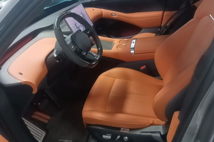 Used Xiaomi Auto YU7 2025 Ultra-Long Range High-Performance All-Wheel-Drive Max Edition Left Front Seat