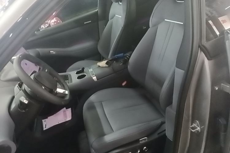 Used Xiaomi Auto YU7 2025 Ultra-Long Range Rear-Wheel Drive Version Left Front Seat