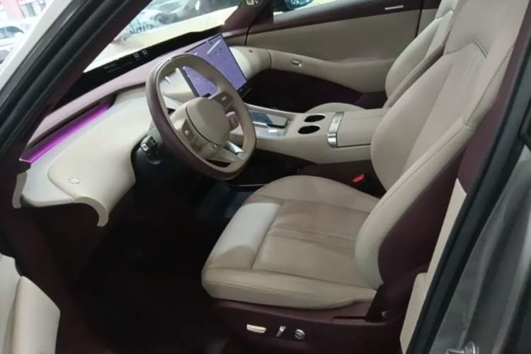 Used Xiaomi Auto YU7 2025 Ultra-Long Range Rear-Wheel Drive Version Left Front Seat