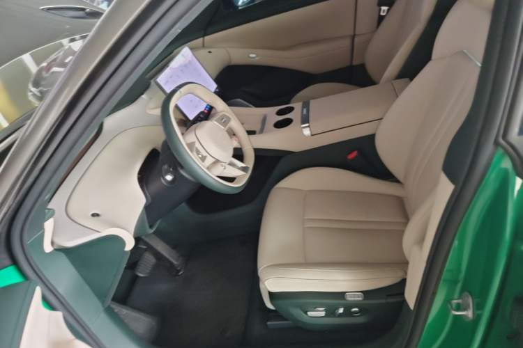 Used Xiaomi Auto YU7 2025 Ultra-Long Range All-Wheel Drive Pro Version Left Front Seat