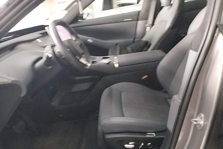 Used Xiaomi Auto YU7 2025 Ultra-Long Range High-Performance All-Wheel-Drive Max Edition Left Front Seat