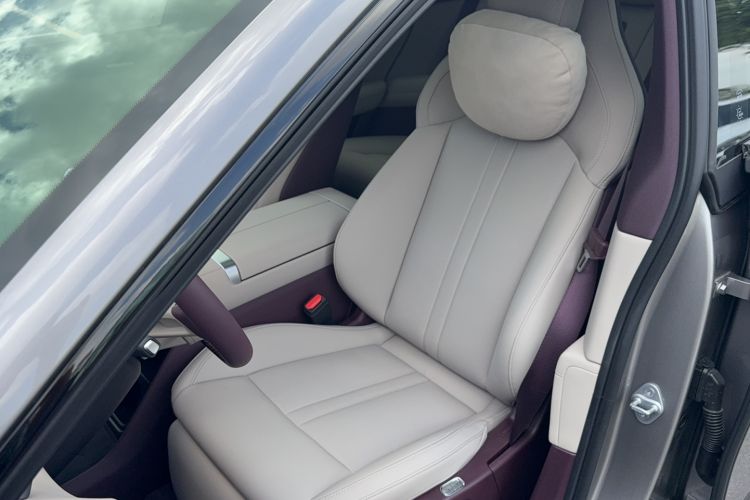Used Xiaomi Auto YU7 2025 Ultra-Long Range Rear-Wheel Drive Version Left Front Seat