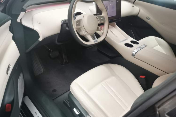 Used Xiaomi Auto YU7 2025 Ultra-Long Range High-Performance All-Wheel-Drive Max Edition Left Front Seat