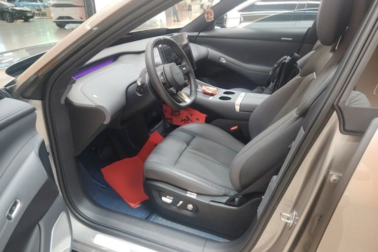 Used Xiaomi Auto YU7 2025 Ultra-Long Range Rear-Wheel Drive Version Left Front Seat
