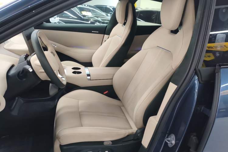 Used Xiaomi Auto YU7 2025 Ultra-Long Range High-Performance All-Wheel-Drive Max Edition Left Front Seat