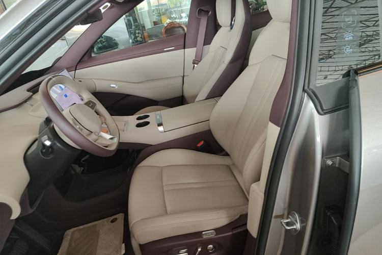 Used Xiaomi Auto YU7 2025 Ultra-Long Range Rear-Wheel Drive Version Left Front Seat
