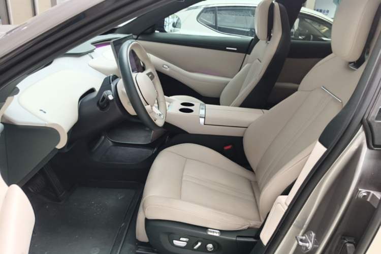 Used Xiaomi Auto YU7 2025 Ultra-Long Range All-Wheel Drive Pro Version Left Front Seat