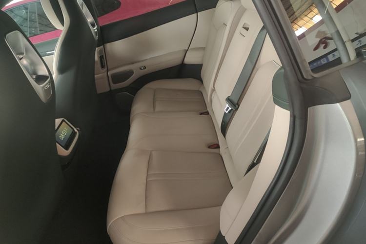 Used Xiaomi Auto YU7 2025 Ultra-Long Range High-Performance All-Wheel-Drive Max Edition Left Rear Seat