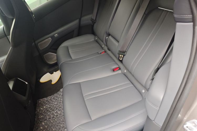 Used Xiaomi Auto YU7 2025 Ultra-Long Range High-Performance All-Wheel-Drive Max Edition Left Rear Seat