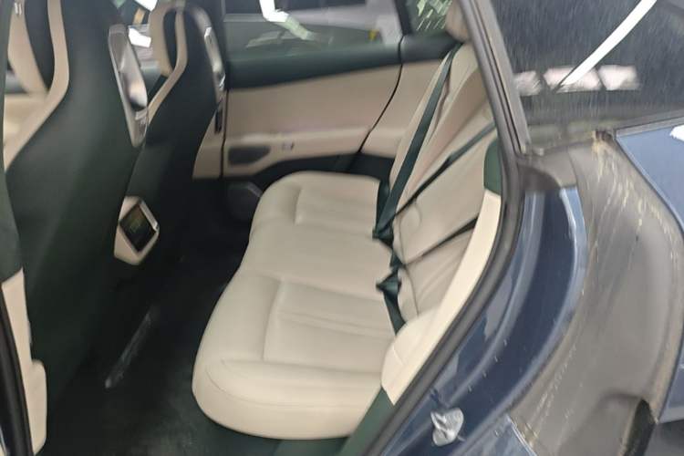 Used Xiaomi Auto YU7 2025 Ultra-Long Range High-Performance All-Wheel-Drive Max Edition Left Rear Seat