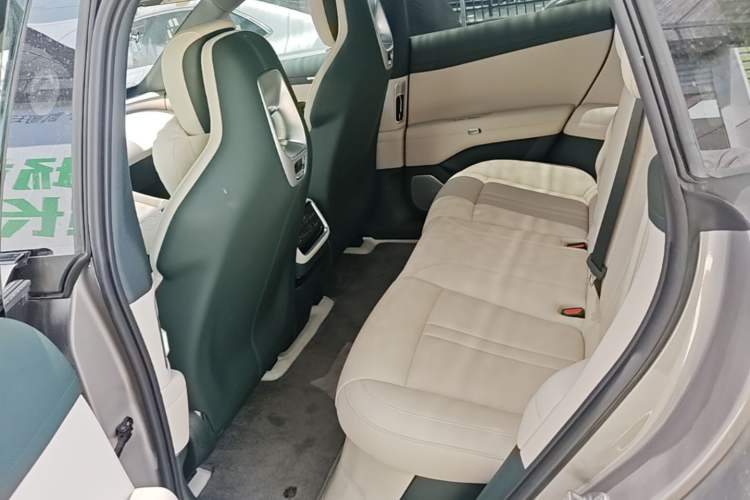 Used Xiaomi Auto YU7 2025 Ultra-Long Range Rear-Wheel Drive Version Left Rear Seat