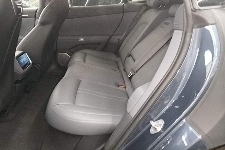 Used Xiaomi Auto YU7 2025 Ultra-Long Range Rear-Wheel Drive Version Left Rear Seat