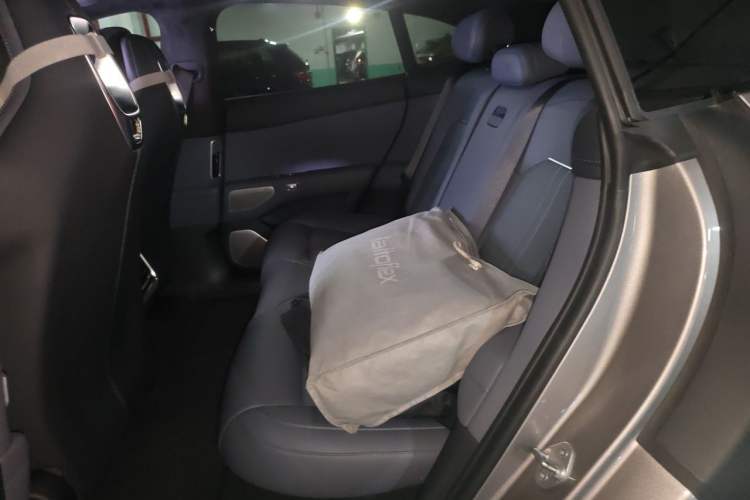 Used Xiaomi Auto YU7 2025 Ultra-Long Range High-Performance All-Wheel-Drive Max Edition Left Rear Seat