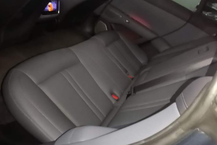 Used Xiaomi Auto YU7 2025 Ultra-Long Range High-Performance All-Wheel-Drive Max Edition Left Rear Seat