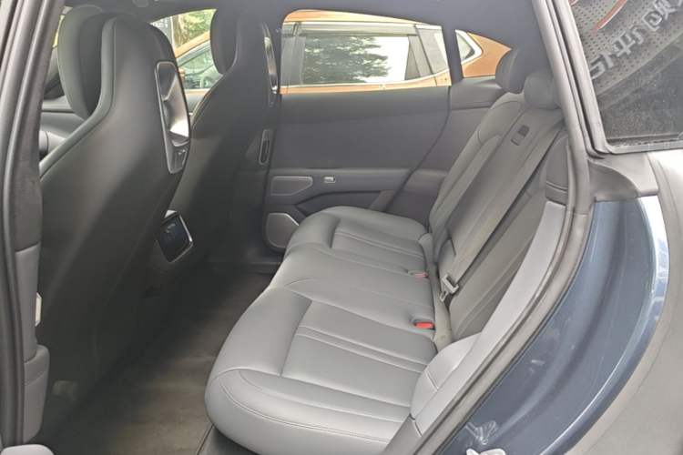Used Xiaomi Auto YU7 2025 Ultra-Long Range High-Performance All-Wheel-Drive Max Edition Left Rear Seat