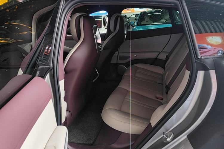 Used Xiaomi Auto YU7 2025 Ultra-Long Range High-Performance All-Wheel-Drive Max Edition Left Rear Seat