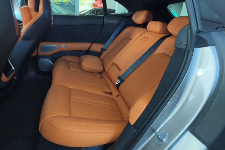 Used Xiaomi Auto YU7 2025 Ultra-Long Range High-Performance All-Wheel-Drive Max Edition Left Rear Seat