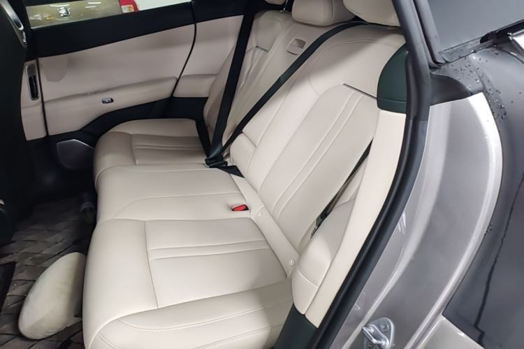 Used Xiaomi Auto YU7 2025 Ultra-Long Range All-Wheel Drive Pro Version Left Rear Seat