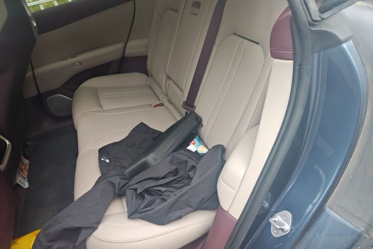 Used Xiaomi Auto YU7 2025 Ultra-Long Range Rear-Wheel Drive Version Left Rear Seat