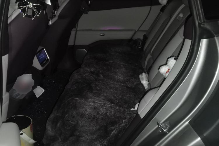 Used Xiaomi Auto YU7 2025 Ultra-Long Range Rear-Wheel Drive Version Left Rear Seat