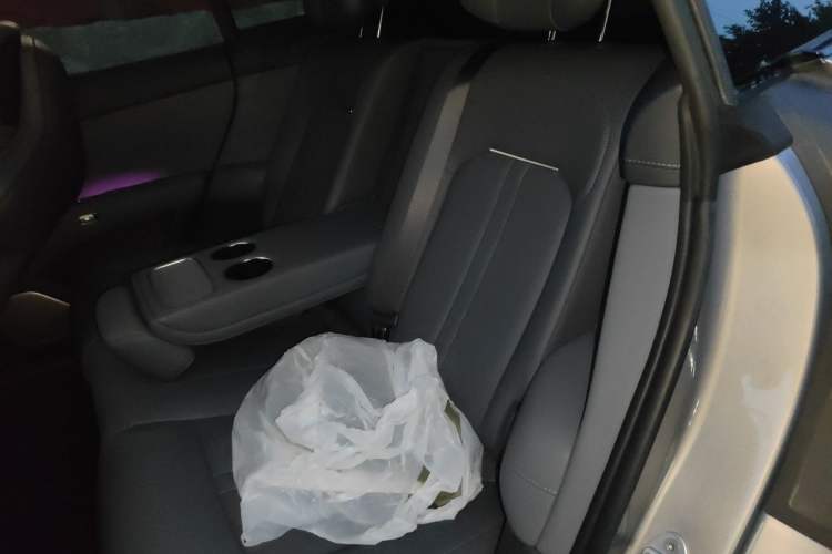 Used Xiaomi Auto YU7 2025 Ultra-Long Range Rear-Wheel Drive Version Left Rear Seat
