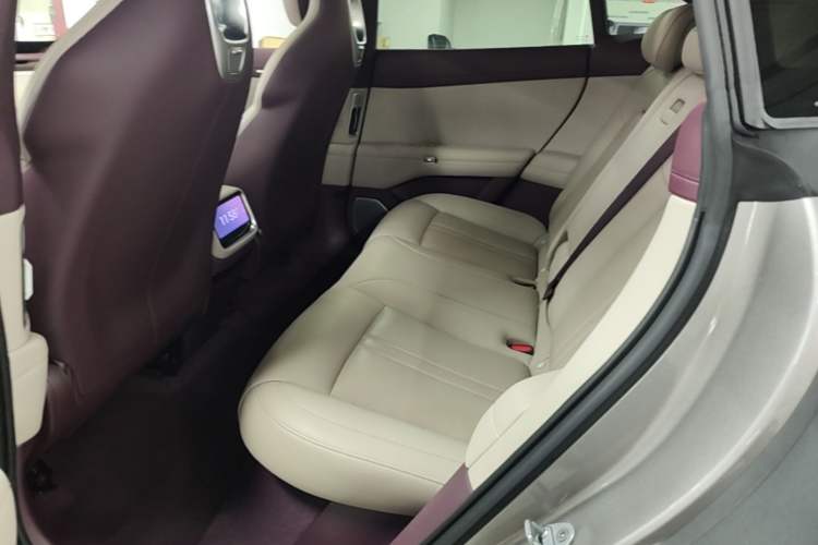 Used Xiaomi Auto YU7 2025 Ultra-Long Range Rear-Wheel Drive Version Left Rear Seat