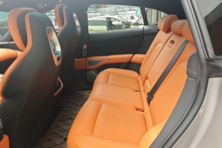 Used Xiaomi Auto YU7 2025 Ultra-Long Range High-Performance All-Wheel-Drive Max Edition Left Rear Seat