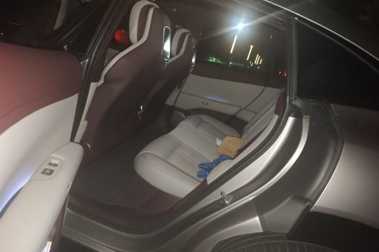 Used Xiaomi Auto YU7 2025 Ultra-Long Range Rear-Wheel Drive Version Left Rear Seat