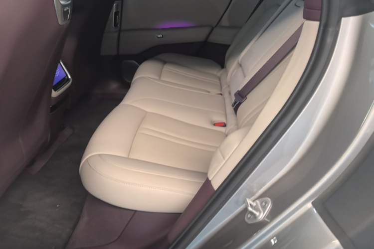 Used Xiaomi Auto YU7 2025 Ultra-Long Range Rear-Wheel Drive Version Left Rear Seat