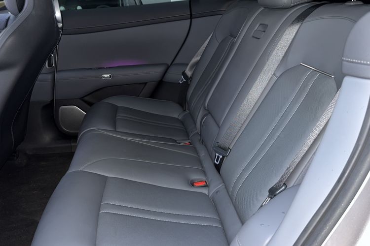 Used Xiaomi Auto YU7 2025 Ultra-Long Range Rear-Wheel Drive Version Left Rear Seat