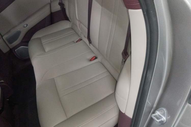 Used Xiaomi Auto YU7 2025 Ultra-Long Range High-Performance All-Wheel-Drive Max Edition Left Rear Seat