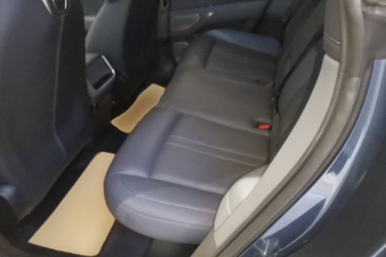 Used Xiaomi Auto YU7 2025 Ultra-Long Range High-Performance All-Wheel-Drive Max Edition Left Rear Seat
