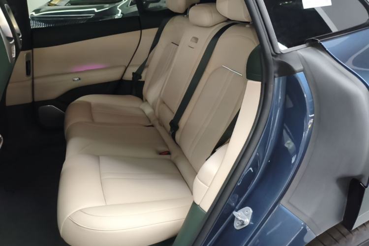 Used Xiaomi Auto YU7 2025 Ultra-Long Range Rear-Wheel Drive Version Left Rear Seat
