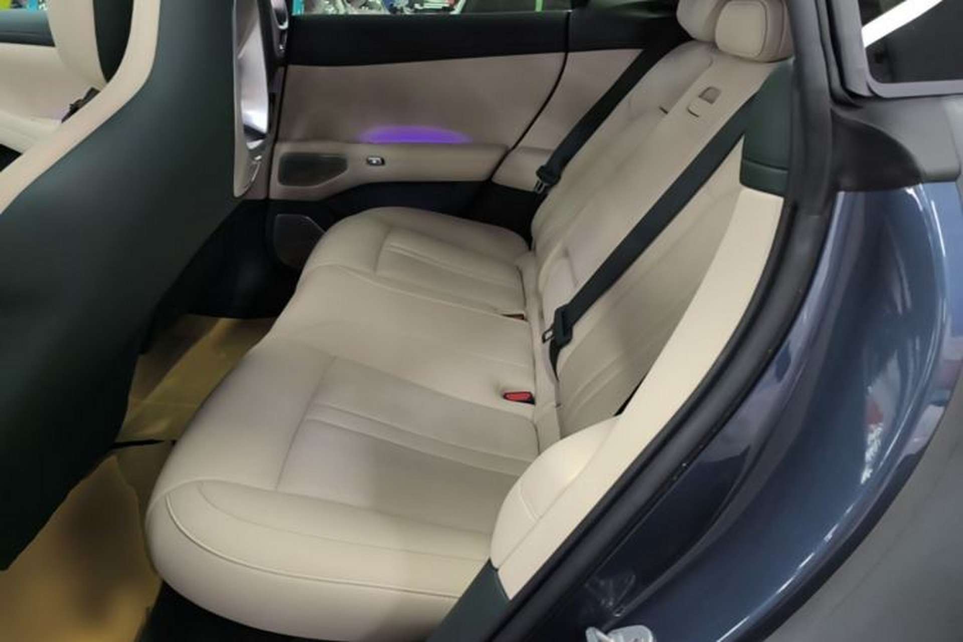 Used Xiaomi Auto YU7 2025 Ultra-Long Range High-Performance All-Wheel-Drive Max Edition Left Rear Seat