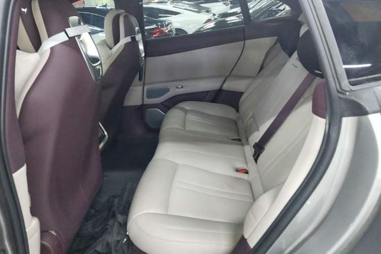 Used Xiaomi Auto YU7 2025 Ultra-Long Range All-Wheel Drive Pro Version Left Rear Seat
