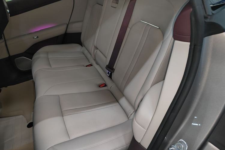 Used Xiaomi Auto YU7 2025 Ultra-Long Range Rear-Wheel Drive Version Left Rear Seat