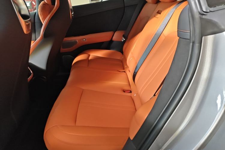Used Xiaomi Auto YU7 2025 Ultra-Long Range High-Performance All-Wheel-Drive Max Edition Left Rear Seat