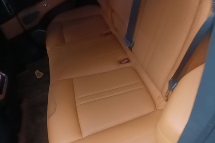 Used Xiaomi Auto YU7 2025 Ultra-Long Range High-Performance All-Wheel-Drive Max Edition Left Rear Seat