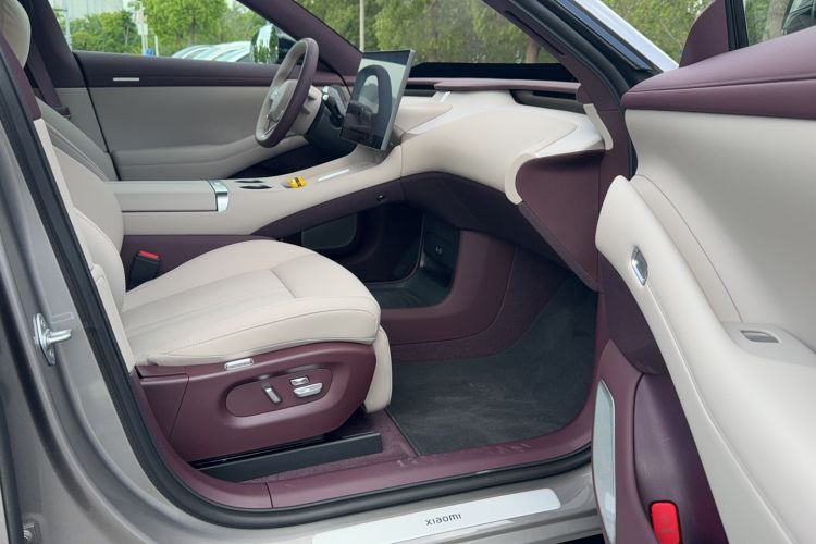 Used Xiaomi Auto YU7 2025 Ultra-Long Range Rear-Wheel Drive Version Left Rear Seat