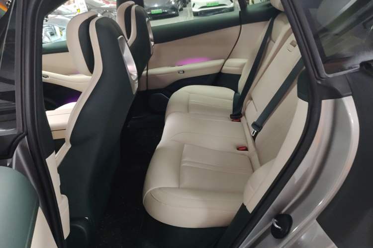 Used Xiaomi Auto YU7 2025 Ultra-Long Range Rear-Wheel Drive Version Left Rear Seat