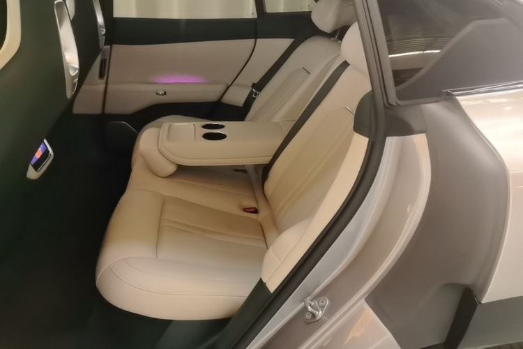 Used Xiaomi Auto YU7 2025 Ultra-Long Range Rear-Wheel Drive Version Left Rear Seat