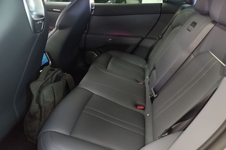 Used Xiaomi Auto YU7 2025 Ultra-Long Range Rear-Wheel Drive Version Left Rear Seat