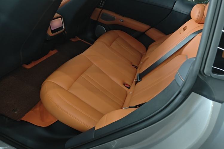 Used Xiaomi Auto YU7 2025 Ultra-Long Range All-Wheel Drive Pro Version Left Rear Seat