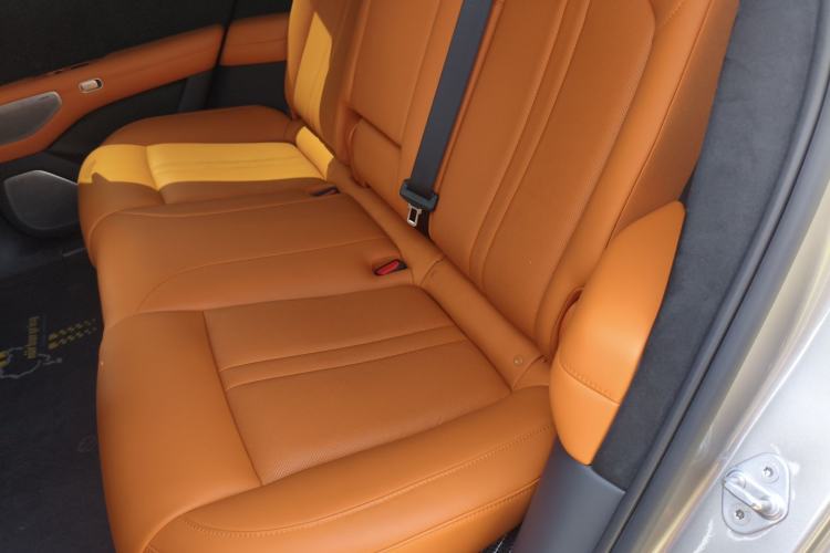 Used Xiaomi Auto YU7 2025 Ultra-Long Range High-Performance All-Wheel-Drive Max Edition Left Rear Seat