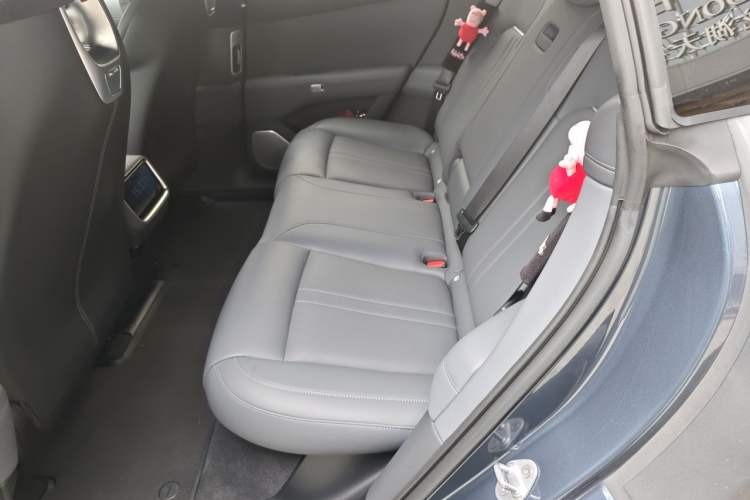 Used Xiaomi Auto YU7 2025 Ultra-Long Range Rear-Wheel Drive Version Left Rear Seat