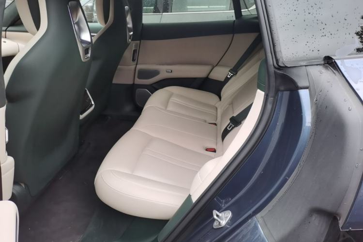 Used Xiaomi Auto YU7 2025 Ultra-Long Range High-Performance All-Wheel-Drive Max Edition Left Rear Seat