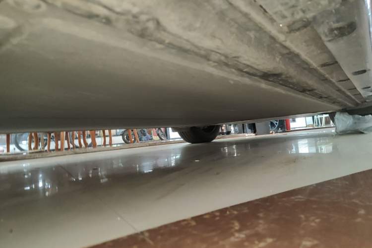 Used Xiaomi Auto YU7 2025 Ultra-Long Range Rear-Wheel Drive Version Left Side Sill