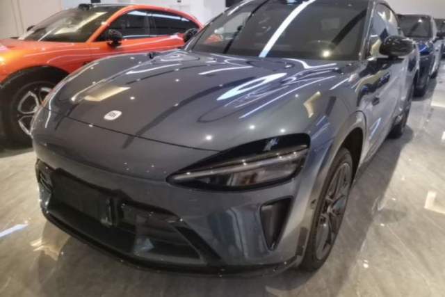Used Xiaomi Auto YU7 2025 Ultra-Long Range High-Performance All-Wheel-Drive Max Edition