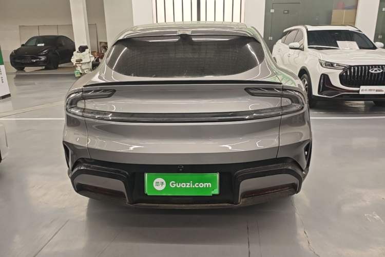 Used Xiaomi Auto YU7 2025 Ultra-Long Range High-Performance All-Wheel-Drive Max Edition Rear
